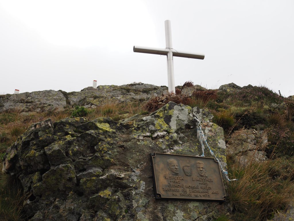 Śnieżka - szlaki, mapa, schroniska [Karkonosze]