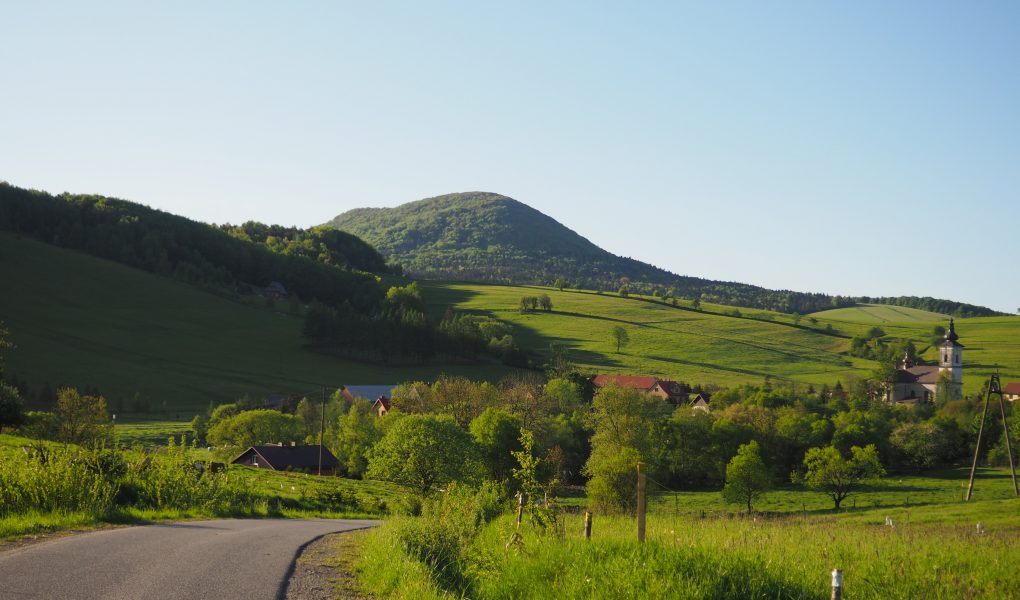 Lackowa- najkrótszy szlak z Izb [Beskid Niski]