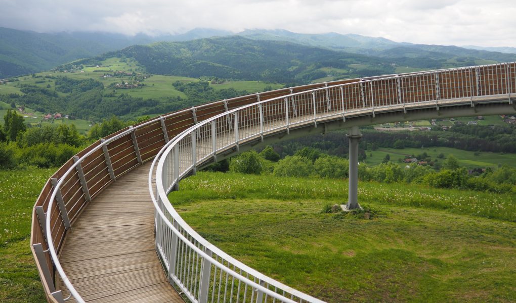 Wola Krogulecka - platforma widokowa "ślimak" (dojazd) [Beskid Sądecki]