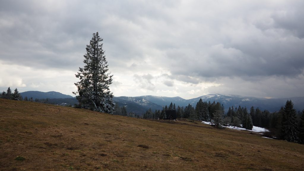 Krawców Wierch- szlak, mapa, bacówka [Beskid Żywiecki]