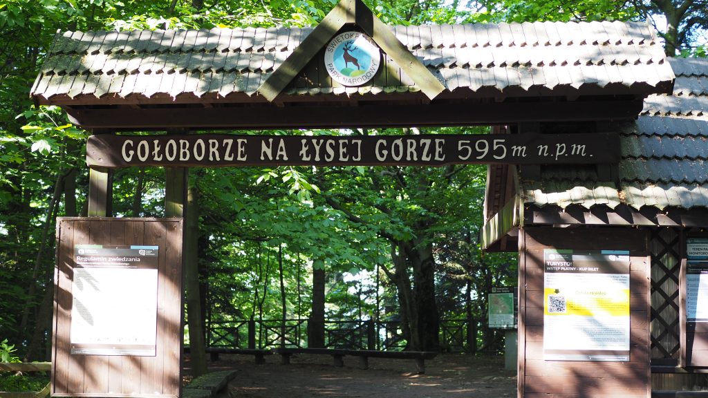 Łysa Góra (szlak, gołoborze, klasztor) [Góry Świętokrzyskie]