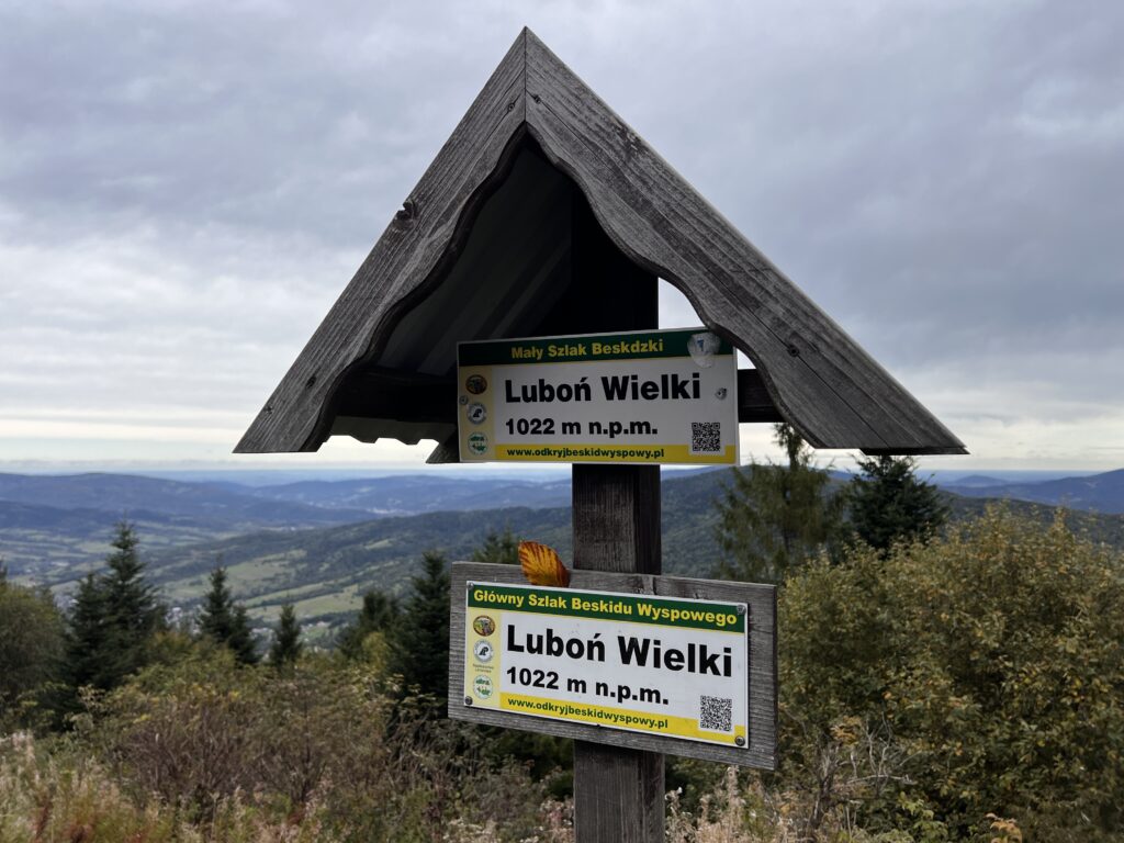 Luboń Wielki - szlak przez gołoborze [Beskid Wyspowy]